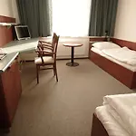 Kolej Akademie Guest house 4*