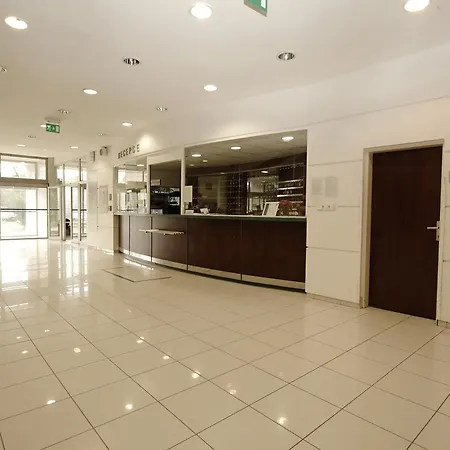 Guest house Kolej Akademie 4*