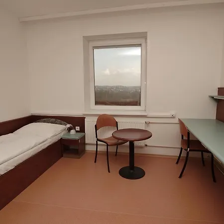 Kolej Akademie 4*